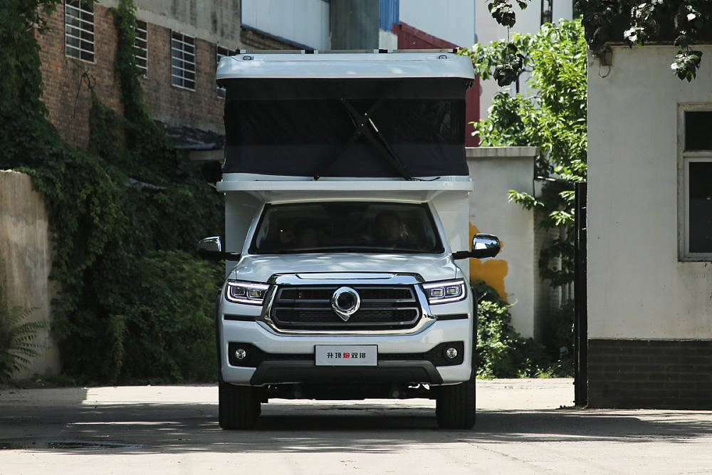 城市通勤、轻越野！旅居车公告，实拍览众升顶炮露营车_4